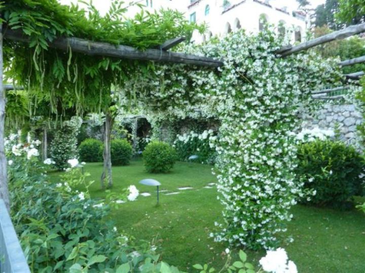 Ravello Garden